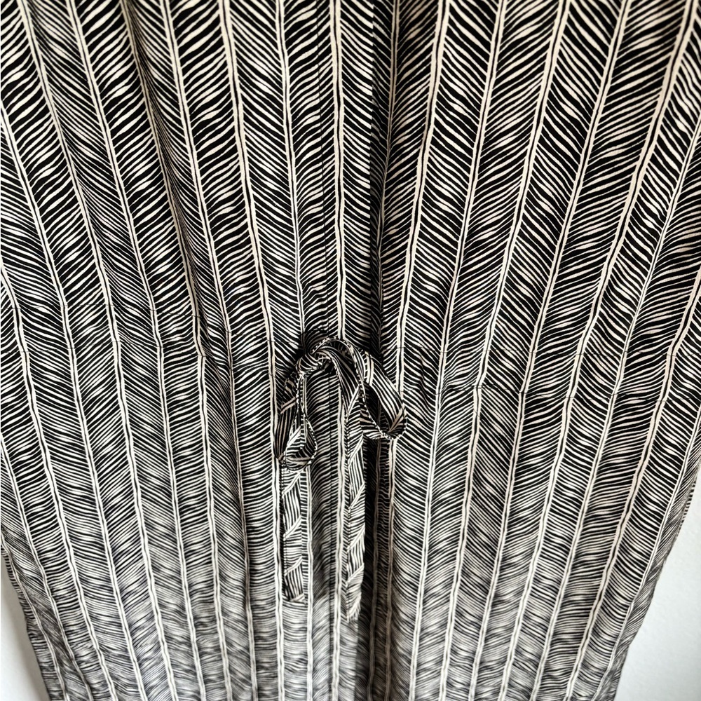 Pendleton Black and White Patterned Midi dress in… - image 3